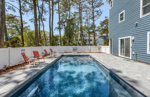 Corolla Light House | Private Pool EV Charger Elevator & Game Room