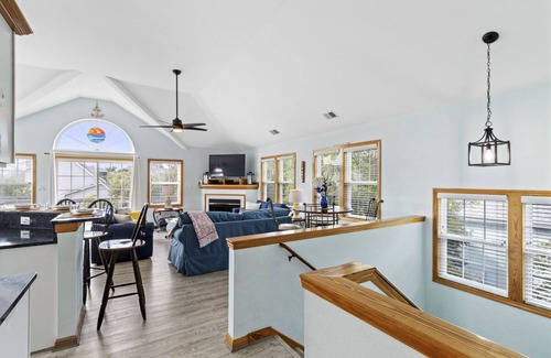Carolina Dunes House | Private pool & hot tub at this oceanside home in Duck!