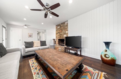 Fairview House | Private Pool & Hot Tub on Serene Wooded Lot