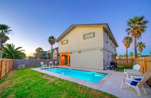 Leeward Sands House | Private Pool in Golf Cart Zone Golf Cart for Rent Sea Therapy by AvantStay