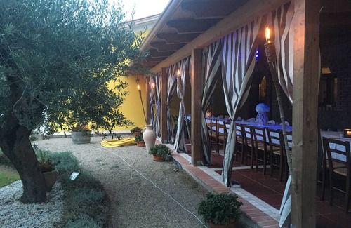 Mirabella Eclano Villa | PRIVATE POOL . PERFECT FOR HOSTING FRIENDS .