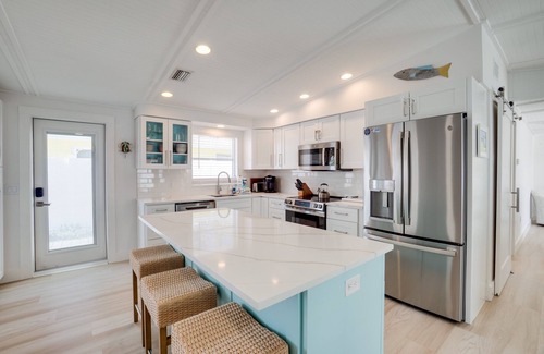 Holmes Beach House | Private Pool - Misty Beach by SeaBreeze Vacation