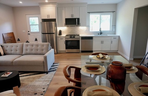 Valley Glen House | Private Pool + Parking, Many LA Attractions a Fifteen Minute Drive!