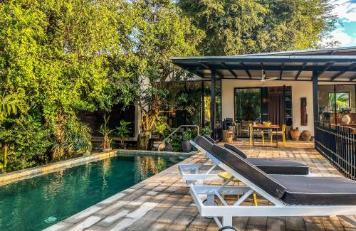 Siem Reap Villa | Private pool villa with rice field sunset views