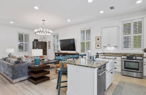 Forest District House | Private pool! WaterColor Community Amenities! Swimming! 4 Adult Bikes!
