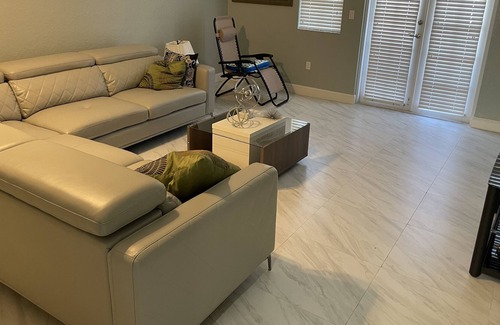 Miramar House | Private Quiet Room In Nice Newer Community