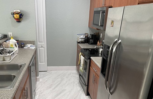 Miramar House | Private Quiet Room In Nice Newer Community