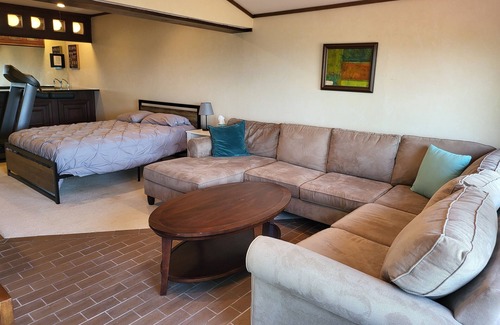 Greenville - Spartanburg House | Private resort on Paris Mtn, sleeps 10, pool +more