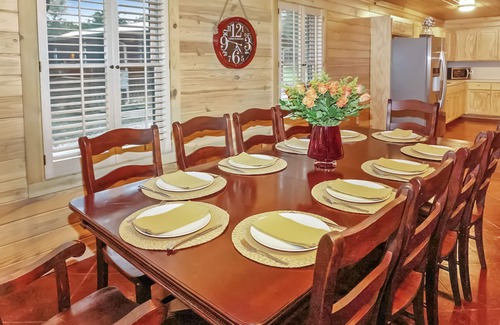 Wimberley House | Private Resort. Pool, Fire Pit,Sleeps up to 50! Great for reunions/events