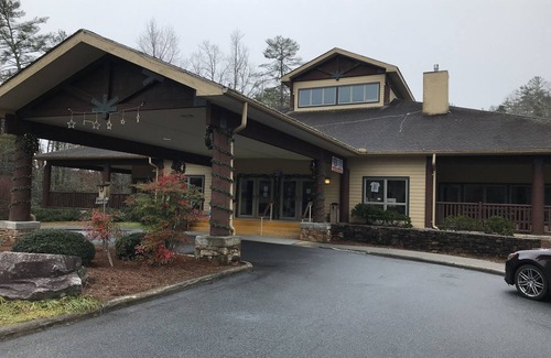 Sapphire Apartment | Private Resort Retreat in Sapphire Valley