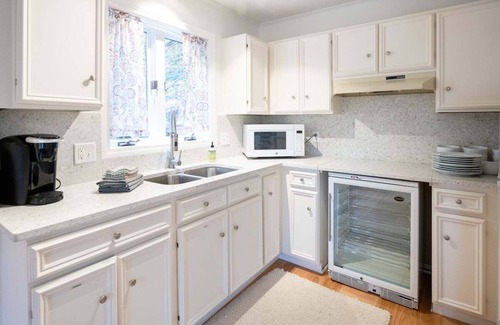 Macatawa House | Private Retreat Beautiful Views and Lake Access