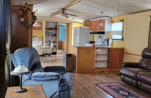 Dunnellon House | Private retreat with amenities for all, close to WEC. Pet friendly!