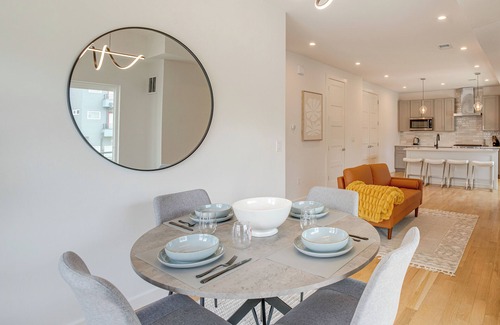 West Colfax House | Private Rooftop w/360-Degree View: Denver Home