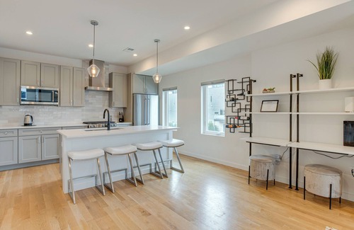 West Colfax House | Private Rooftop w/360-Degree View: Denver Home