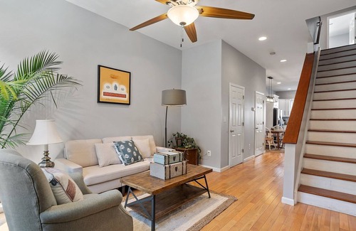 Passyunk Square House | Private Rooftop with Sunset & City Skyline