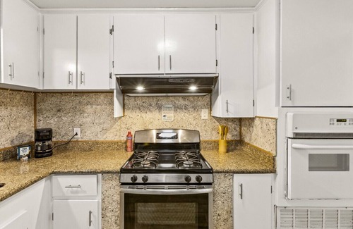 La Marque House | Private Room #6 near Texas CIty