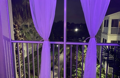 Park Central Apartment | Private room/bathroom minuets from Disney