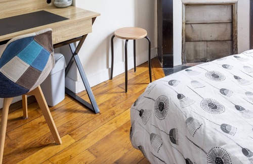 Faubourg de l'Arche Bed & Breakfast | Private Room - Courbeboie