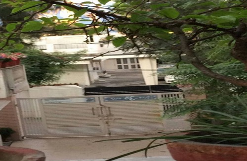 Dehradun House | Private Room in Dalanwala