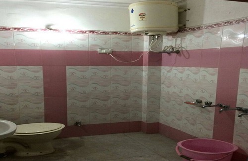 Dehradun House | Private Room in Dalanwala