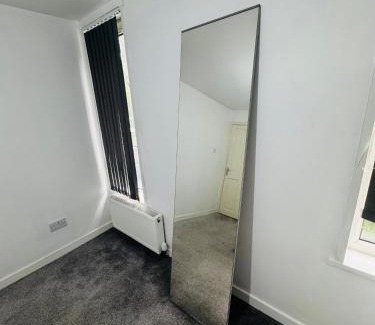 Glasgow House | Private Room in Glasgow City