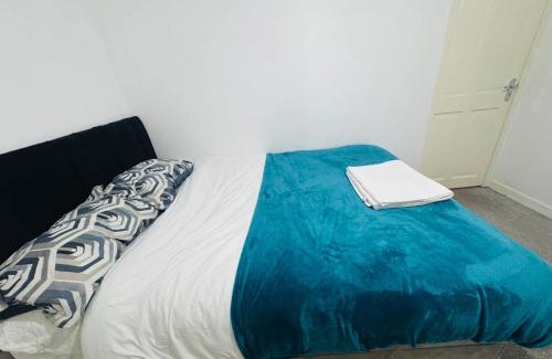 Glasgow House | Private Room in Glasgow City