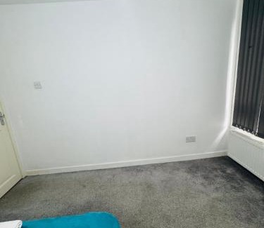 Glasgow House | Private Room in Glasgow City