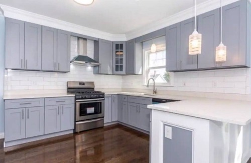 Quincy Apartment | Private room in Luxury Condo By Quincy Center