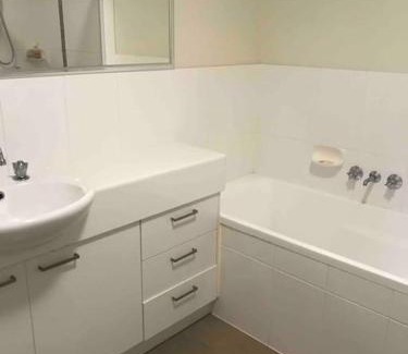 Kippa-Ring House | Private Room in Shared Accommodation