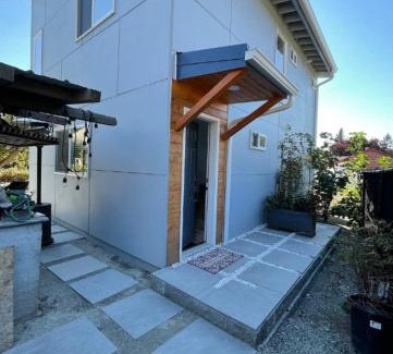 Highland Park House | Private room in west Seattle Cartagena inspired