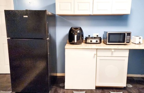 Queens Apartment | Private ROOM Oasis by the beach