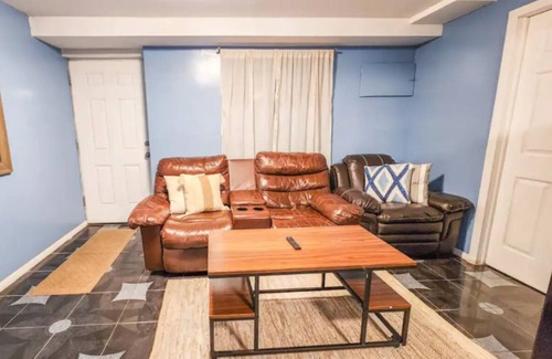 Queens Apartment | Private ROOM Oasis by the beach