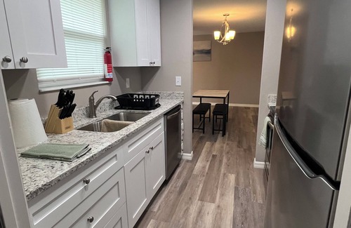 Spring Hill House | Private Room Rental!
