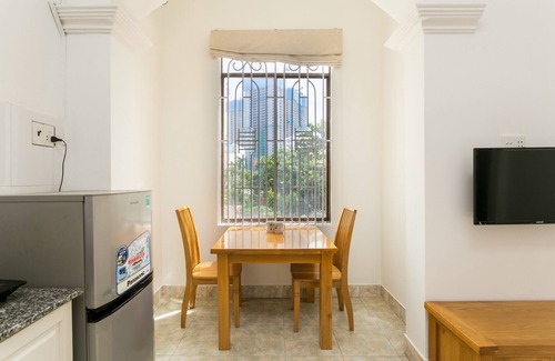 Hang Xanh Apartment | Private Room w/Balcony, 5 to Ben Thanh Market