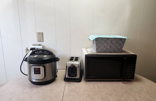 Sudbury House | Private Room with Shared Kitchen & Washroom