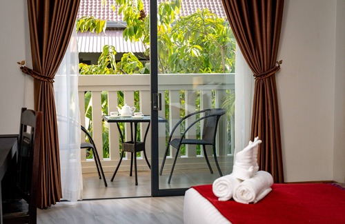 Siem Reap Hotel | Private room with consist of 10 bedrooms for maximum 20 persons