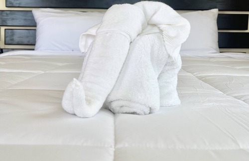 Gravel Bay Hotel | Private Room with a beautiful view at Ocean View Hotel and Restaurant