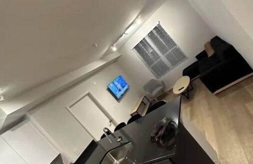 West University Apartment | Private room with ensuite