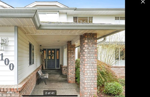 Courtenay House | Private room with private bathroom