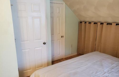 Burlington House | Private Room with Queen Bed and Work Station