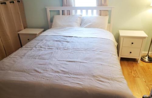 Burlington House | Private Room with Queen Bed and Work Station