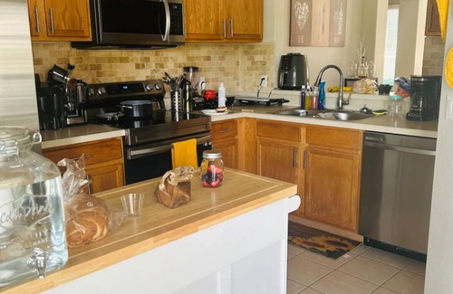 Deltona Lakes House | Private room with shared clean bathroom in cozy home. 420 friendly.