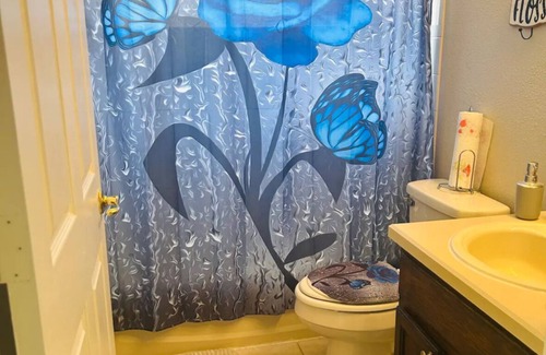 Deltona Lakes House | Private room with shared clean bathroom in cozy home. 420 friendly.