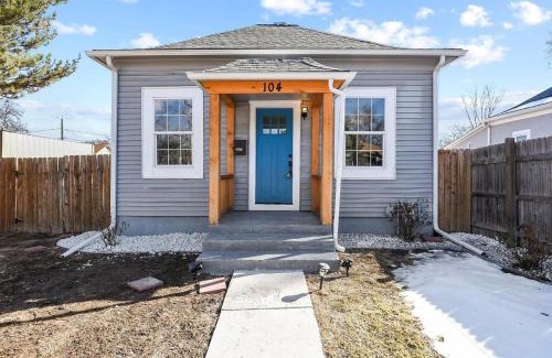 Barnum West House | Private Rooms near Downtown Denver & Sloan’s Lake (Room #2)