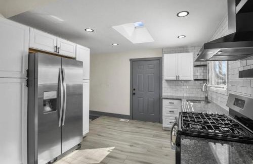 Barnum West House | Private Rooms near Downtown Denver & Sloan’s Lake (Room #2)