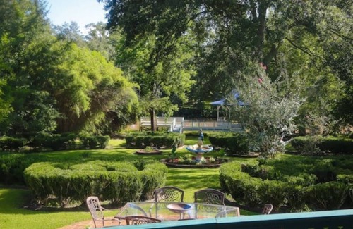 Breaux Bridge Apartment | Private Royal Suite with separate entrance!