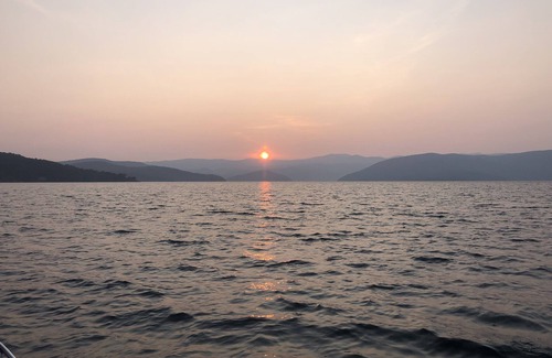 Salem RV Rental | Private RV Camping spot with plenty of room to stretch. Intimate and private.