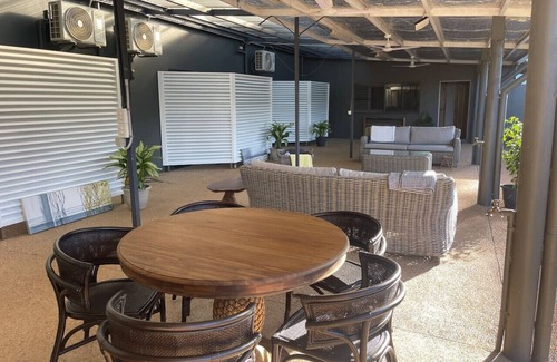 Mission Beach Cottage | Private Seaside Cottage | Rainforest Setting | Walk to Beach | Sleeps 3