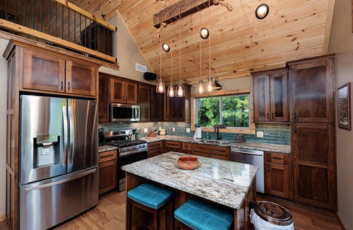 Bryson City Cabin | Private Smoky Mountain destination Above the Clouds