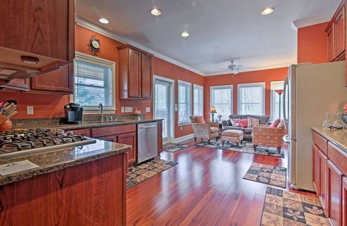 Franklin House | Private Smoky Mountain Home w/Porch & Peak Views!